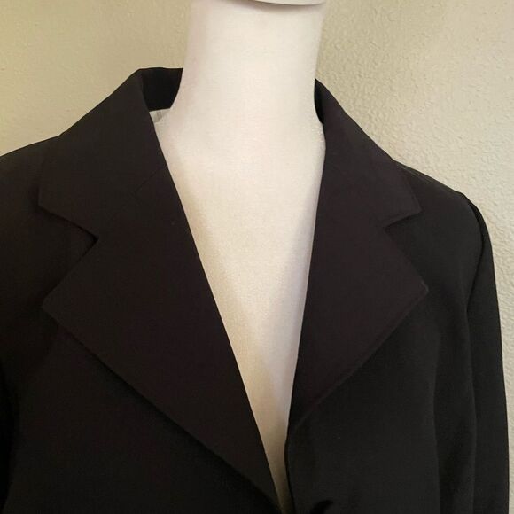 Pendleton Women's Petite Black Blazer & Stripe Design Inside & Pockets Size 12 - Picture 4 of 8